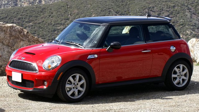 MINI Cooper | Bob's Main Street Auto & Towing